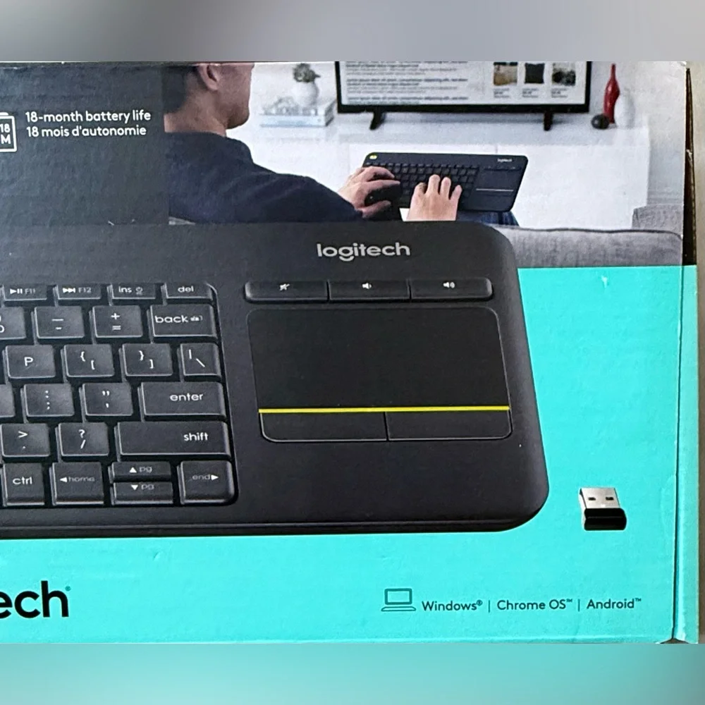 Logitech K400 Plus Wireless Keyboard PC to TV with Ease. New in Original Box